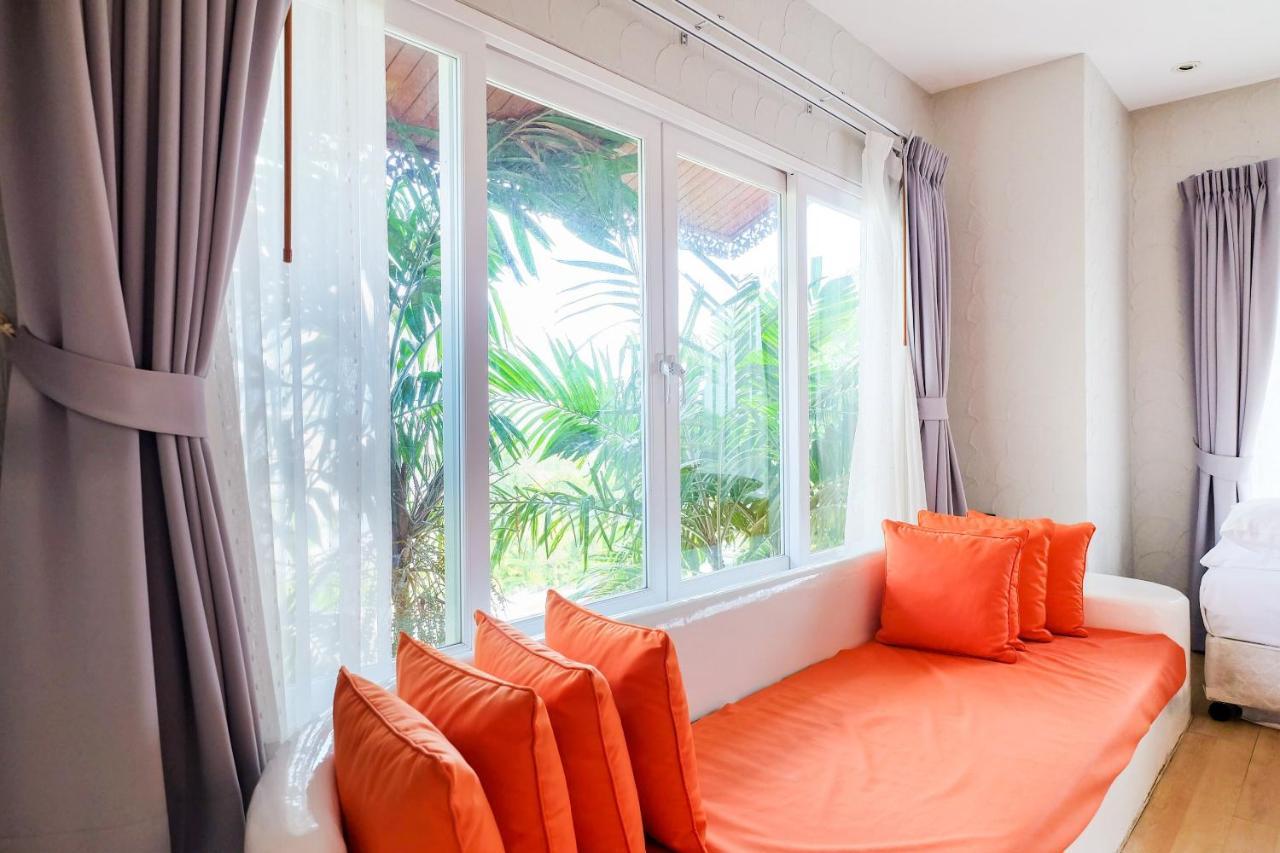 Oyo 626 The Chalet Phuket Resort Panwa Beach Esterno foto