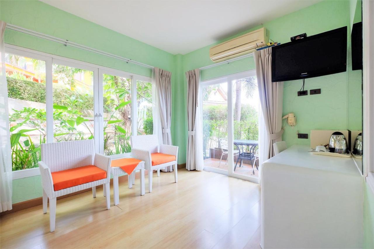 Oyo 626 The Chalet Phuket Resort Panwa Beach Esterno foto
