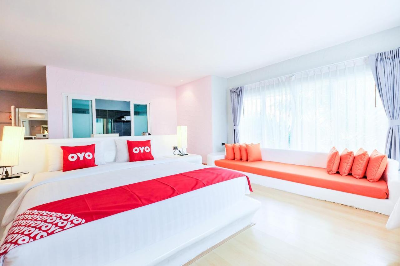 Oyo 626 The Chalet Phuket Resort Panwa Beach Esterno foto
