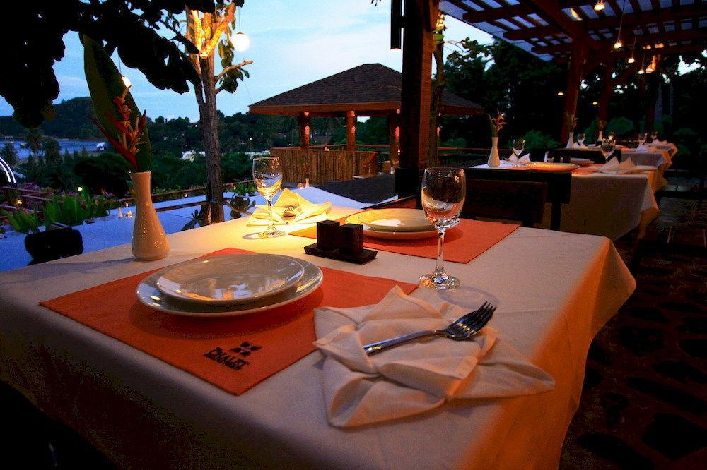 Oyo 626 The Chalet Phuket Resort Panwa Beach Esterno foto