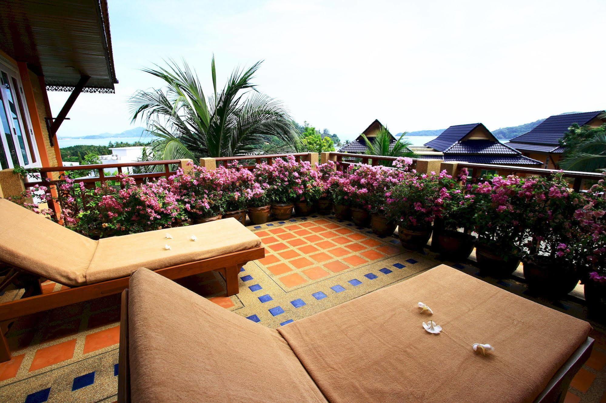 Oyo 626 The Chalet Phuket Resort Panwa Beach Esterno foto