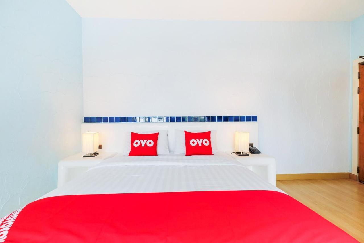 Oyo 626 The Chalet Phuket Resort Panwa Beach Esterno foto