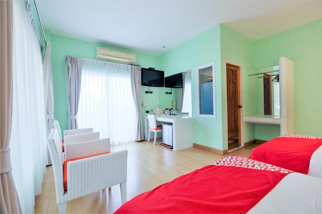 Oyo 626 The Chalet Phuket Resort Panwa Beach Esterno foto