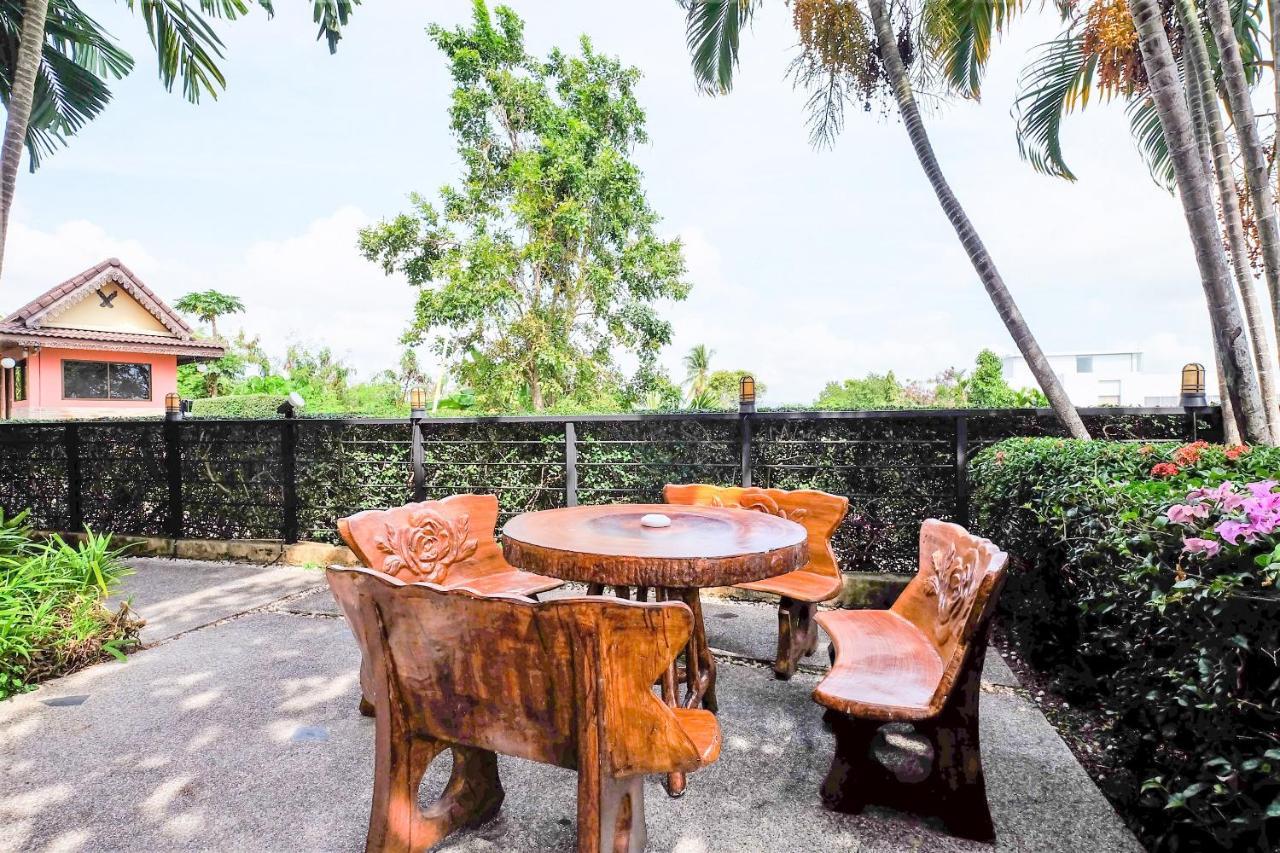 Oyo 626 The Chalet Phuket Resort Panwa Beach Esterno foto